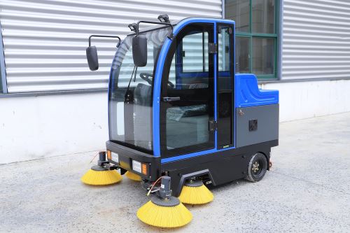 Factory wholesale ride on floor sweeper