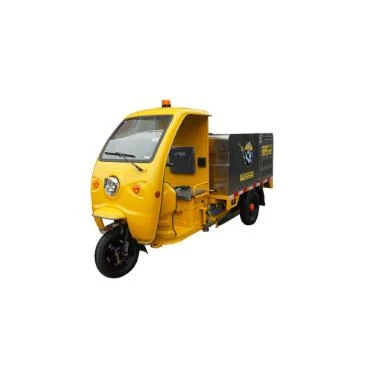High Pressure Road Washing Car